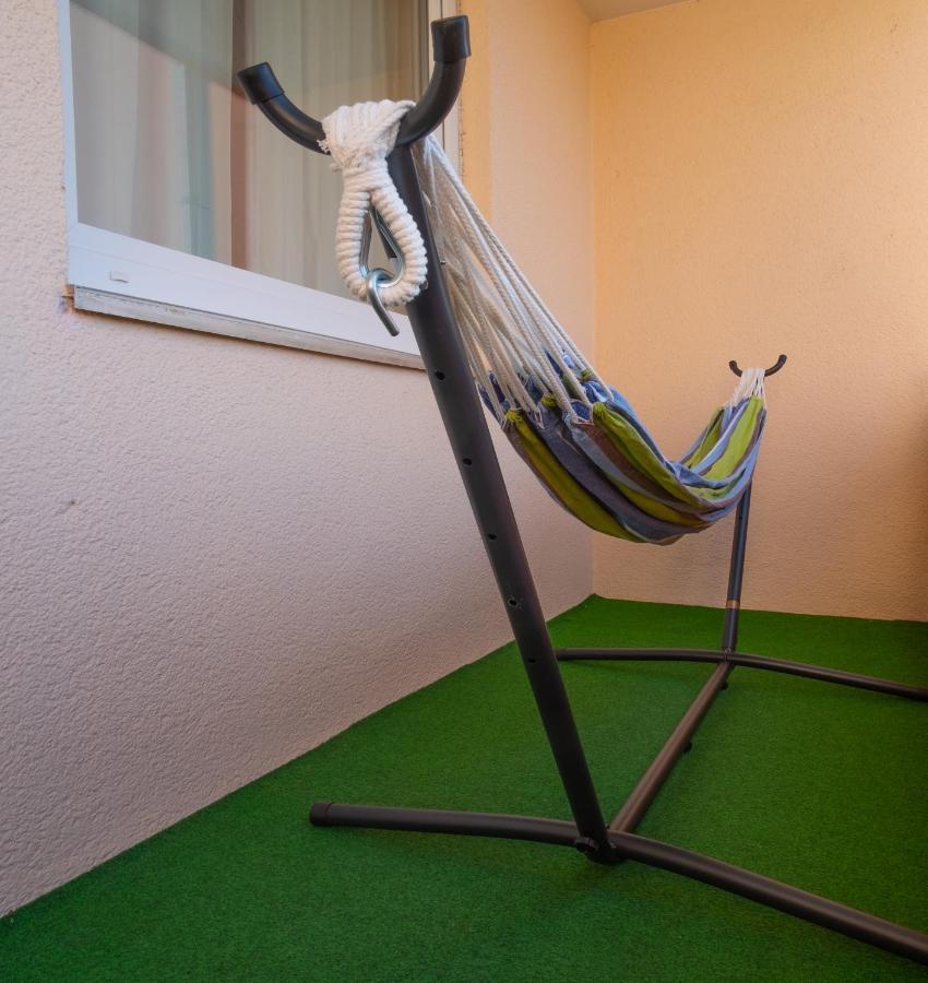 Schoene 2 Zimmerwohnung Mit Uhd-Tv, Grossem Balkon Und Haengematte Lampertheim Exterior photo